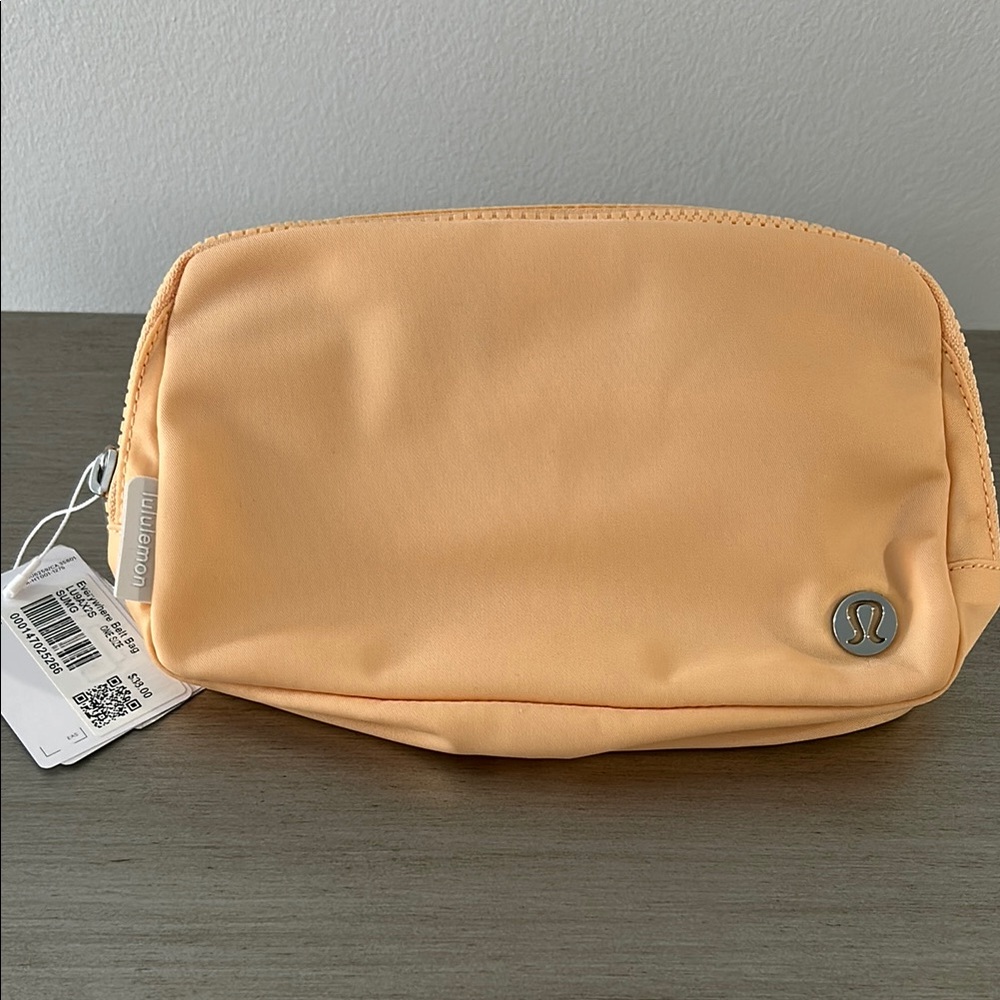 Lululemon Everywhere Belt Bag-Summer Glow
